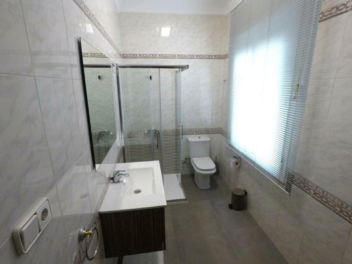 Eduardo Lucena 5, Alcazar Apartment กอร์โดบา ภายนอก รูปภาพ