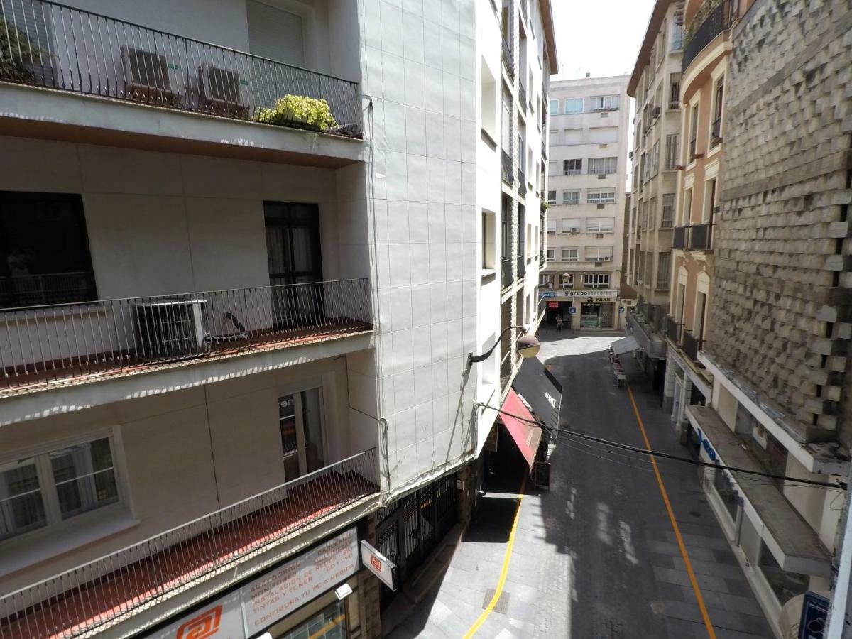 Eduardo Lucena 5, Alcazar Apartment กอร์โดบา ภายนอก รูปภาพ