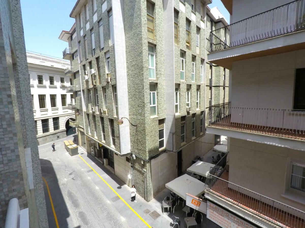 Eduardo Lucena 5, Alcazar Apartment กอร์โดบา ภายนอก รูปภาพ